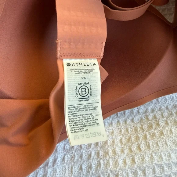 Athleta Ritual Tee Shirt Bra 36D in Coral Orange Soft Padded Smooth No Underwire - Picture 10 of 13